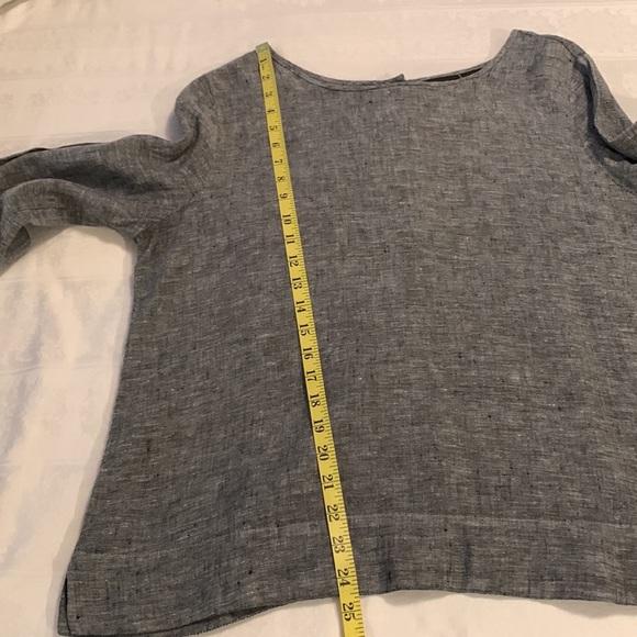 Tahari 100% Linen Back Buttons Lagenlook Top - Picture 13 of 13